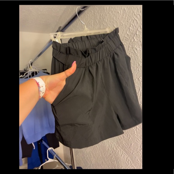 Black Fit n Flare Shorts ( Similar to Paper Bag Shorts) - Picture 2 of 4